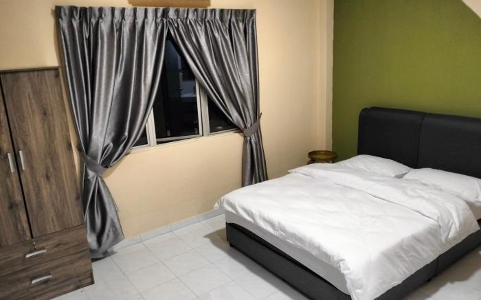 Melaka homestay 9pax Condo Klebang 