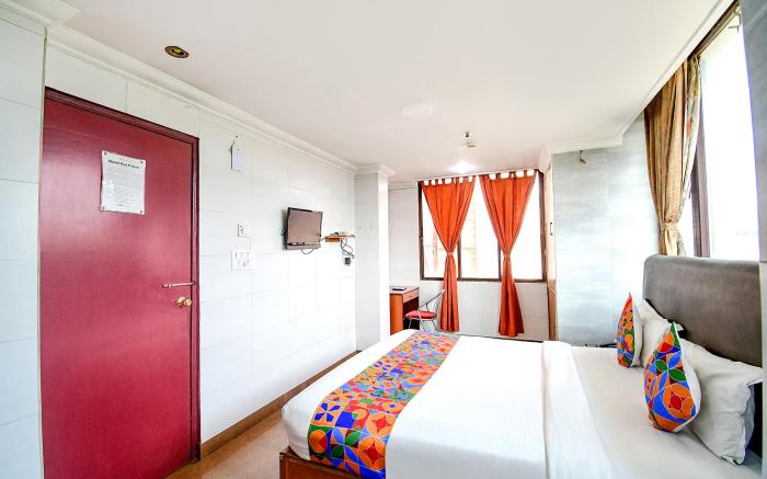 FabHotel Raj Darbar - Nr. Kolkata Airport