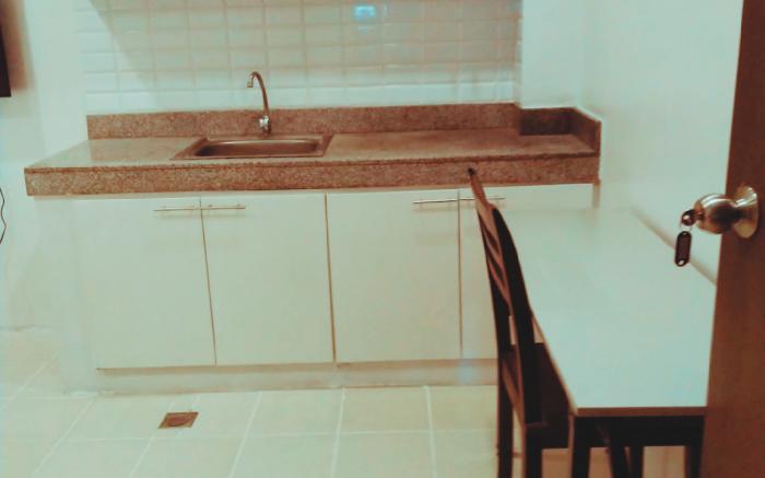 CLEAN AND AFFORDABLE | STUDIO MAKATI 201