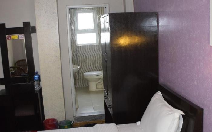 Twin-Bed Room -relaxing, rejuvenating