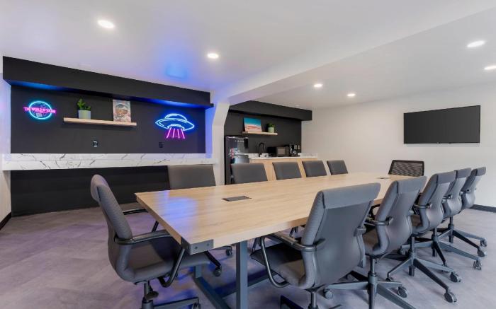 Heights House Hotel - Houston Heights Downtown, Ascend Hotel Collection