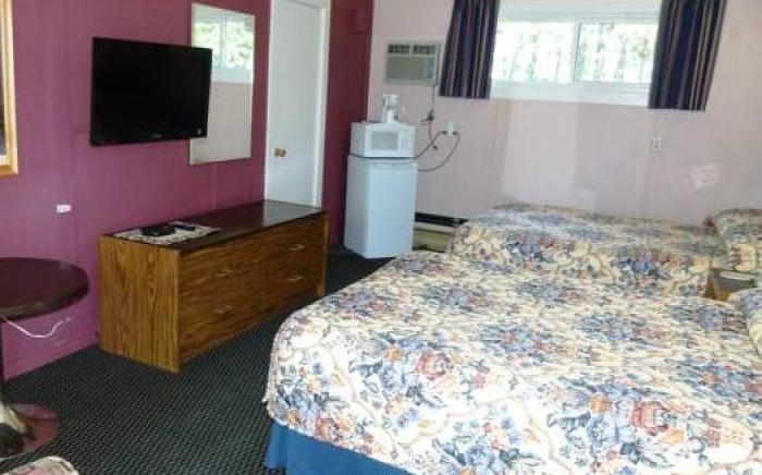 Country Squire Motel