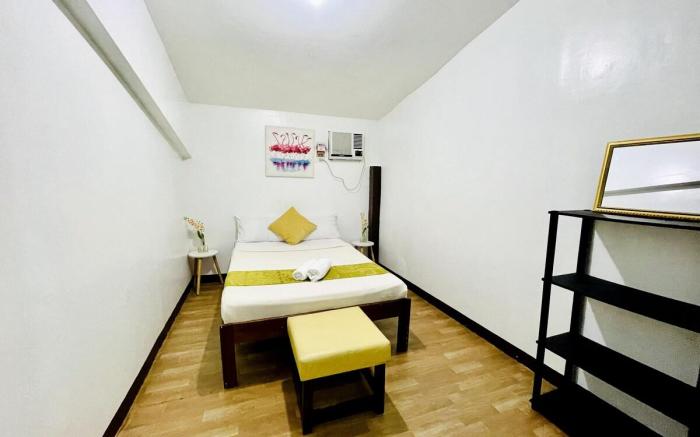 Amancio's Balai-Room w/SharedBath Near the Airport