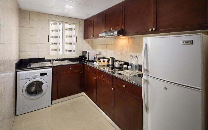 Savoy Crest Hotel Apartment 