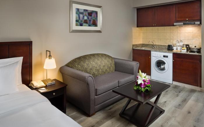 Savoy Crest Hotel Apartment 