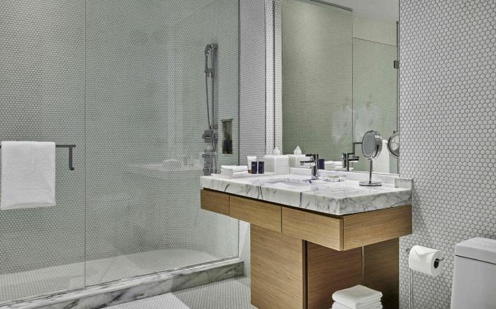 SLS LUX Brickell