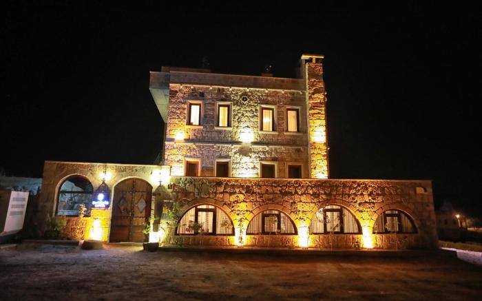 Katapa Stone House 