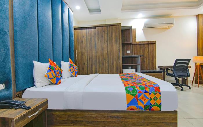 FabHotel Maira