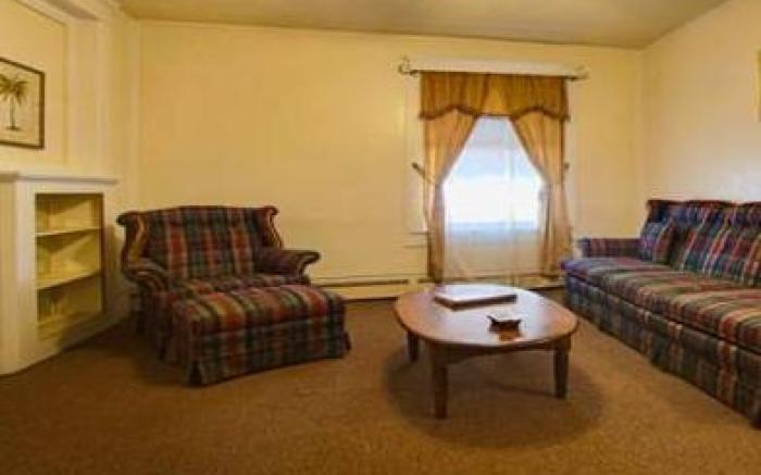 Suites on Main