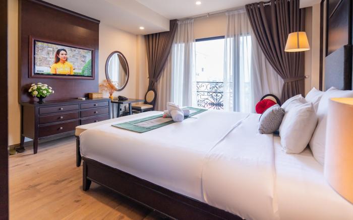 Hanoi Center Silk Charming Hotel