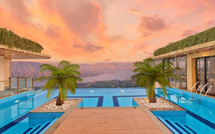 The Cliff by Zuper, Panchgani