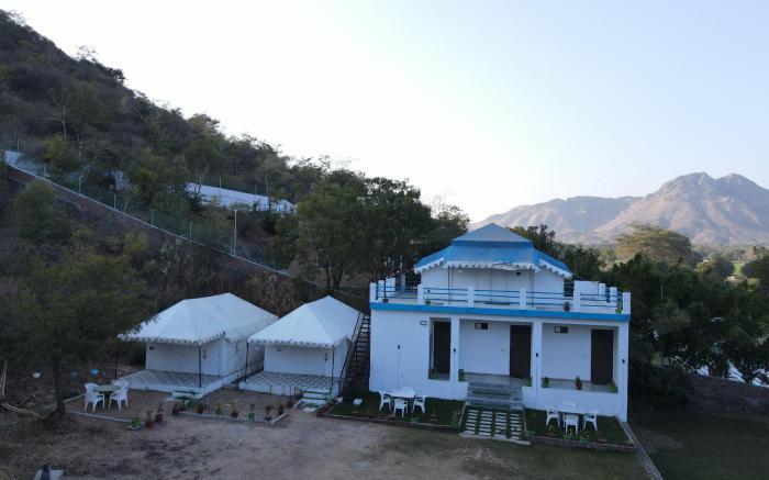 Hill view Resort by Rudrakshi 
