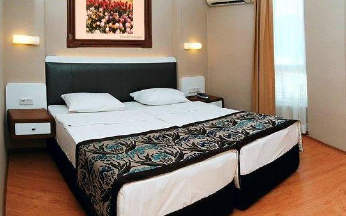Azak Hotel 