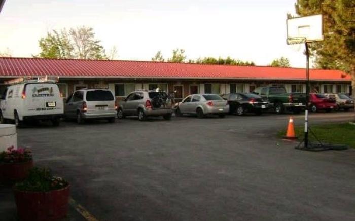Blue Jay Motel