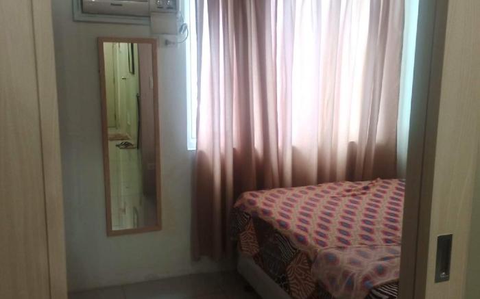 Ronnzel Staycation in Jazz Residences Makati(3930)
