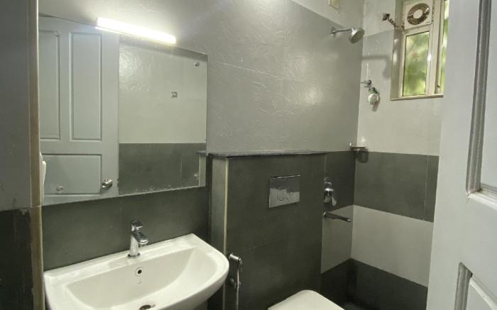 REGAL SUITES