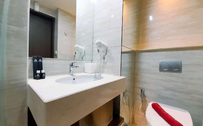 Cozy Studio Room at Uttara The Icon By Travelio