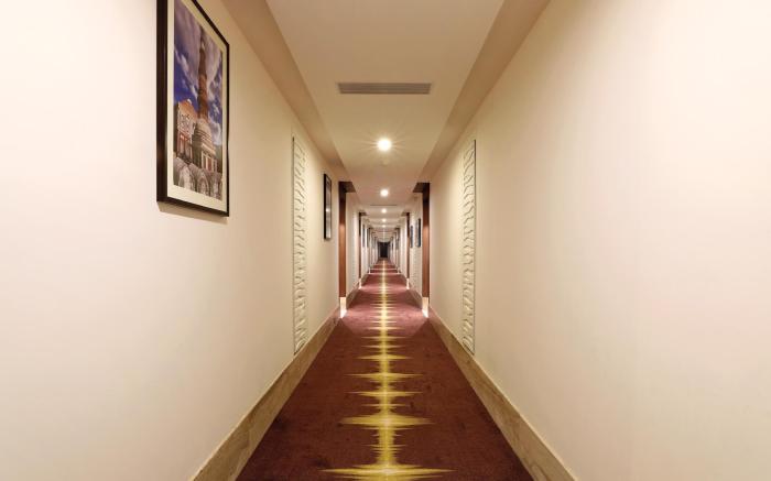 Lemon Tree Hotel, Sector 68, Sohna Road, Gurugram