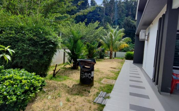 Mr Blue Homestay Dungun
