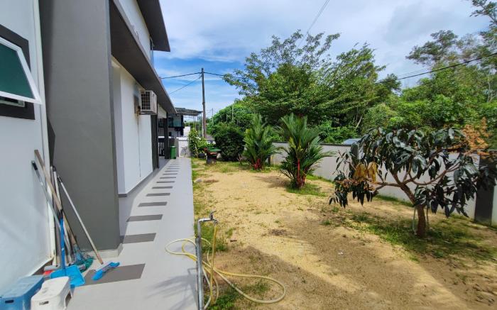 Mr Blue Homestay Dungun

