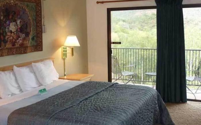 Cedars Resort
