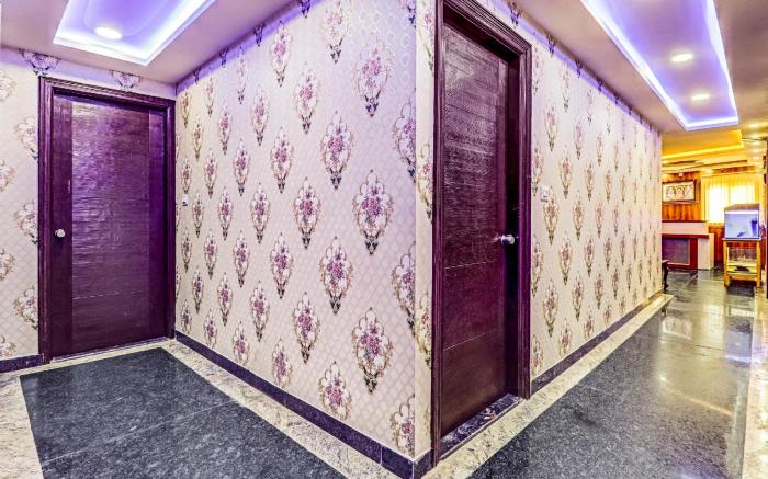 Super Collection O Hemadri Residency