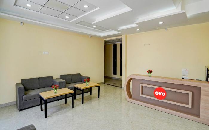 OYO Flagship Mt Stays 1