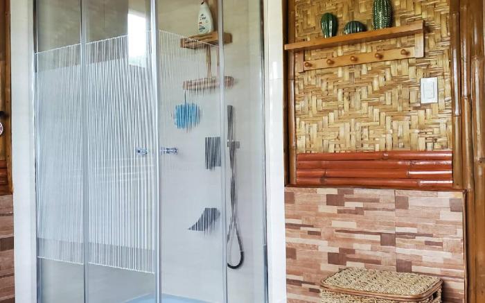 Luxury Bahay Kubo near Tagaytay