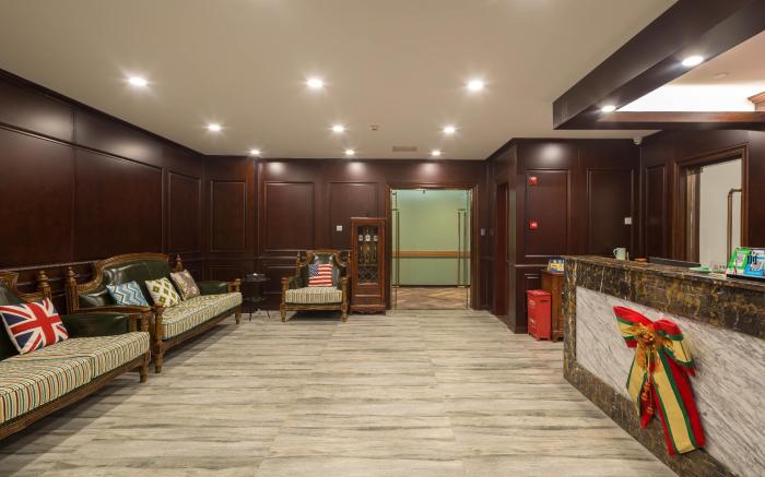 Hill Lily Hotel