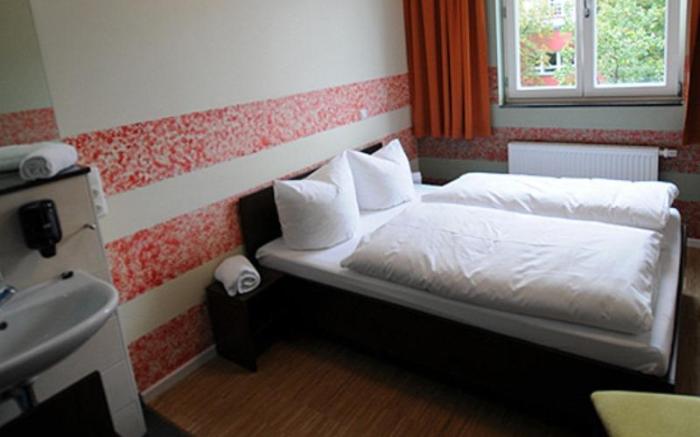 HOLI-Berlin Hotel & Hostel