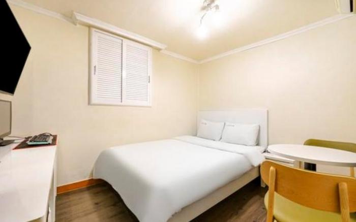 Dapsimni Hotel Grim