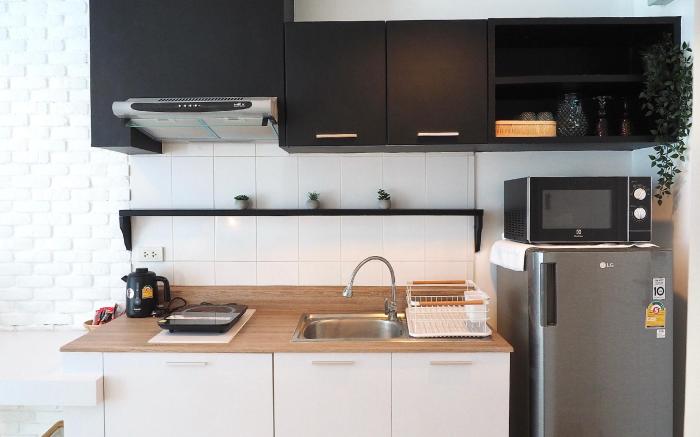 Beachfront Deluxe Pool Access + Free Disney Plus