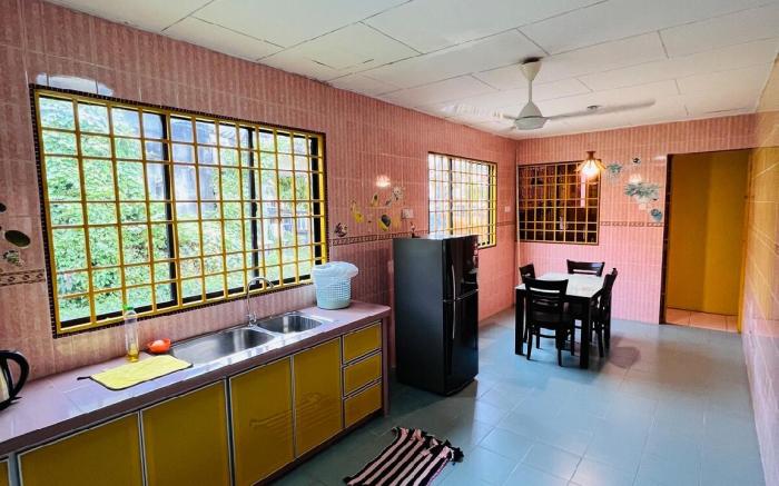Coworking Space Full Guesthouse 15 ppl @ Alor Star