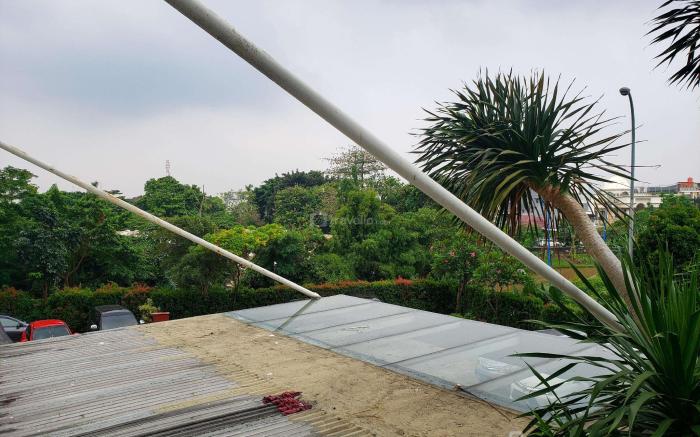 Comfy Studio Belmont Residence Puri By Travelio