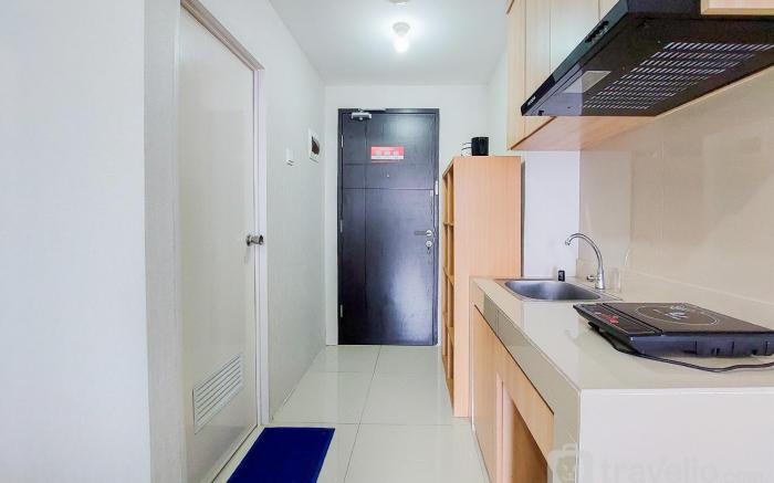 Cozy Living Studio Room at Baileys By Travelio