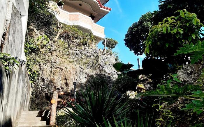 Avana Hills Boracay Prime Premiere Suite