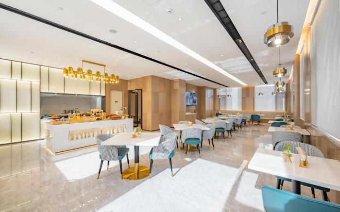 Atour Hotel Hefei Binhu Sunac Park Shenwan Metro Station