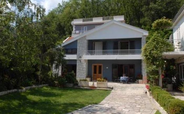 Apartments Ivanovic