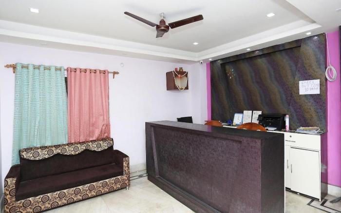 OYO Hotel Geetanjali Palace