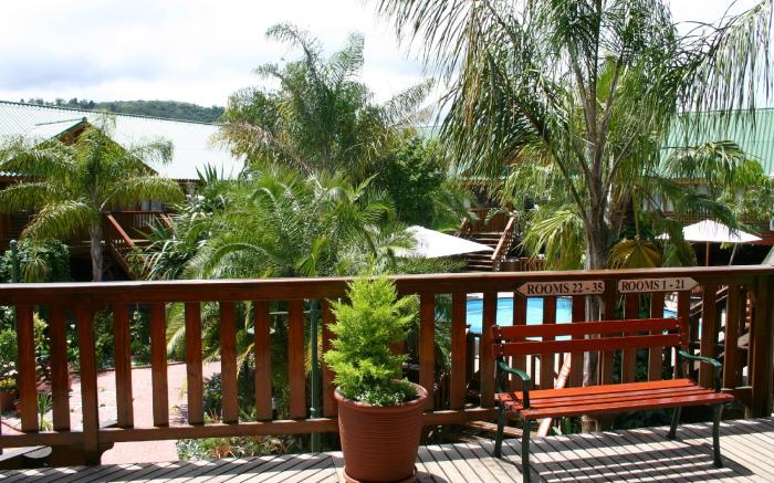 Knysna Log-Inn Hotel - 3 & 4 Star