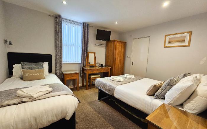 Pearl Suite