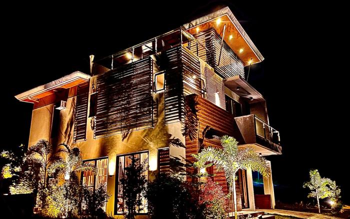 Overlooking Staycation at Sandari Batulao