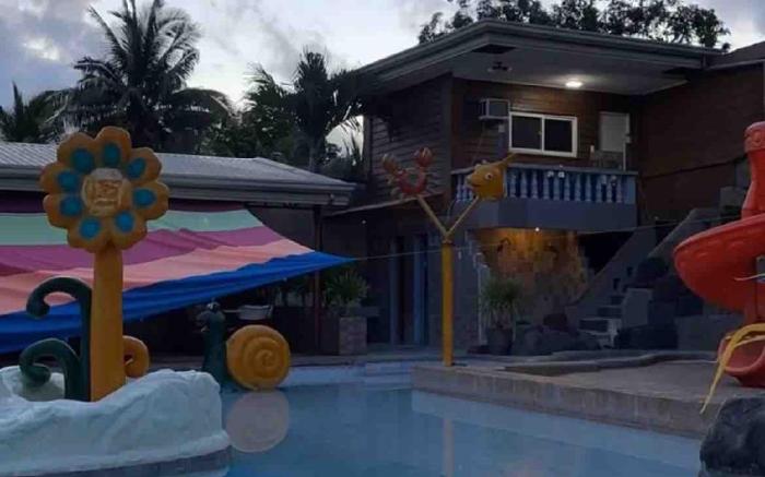 Family Room Resort with Pool View