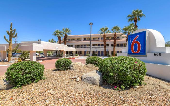 Motel 6 Palm Springs, CA - Downtown