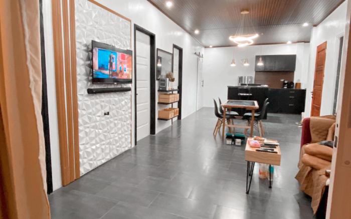 A charming-stylish 3BR-Home  w/Oceanview