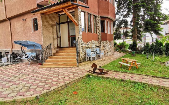 CASA DIVNA 