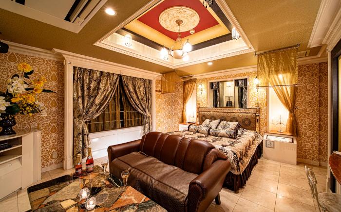 Roselips Tsuruhashi (Adult Only)