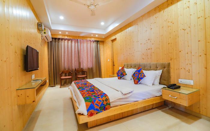 FabHotel Grand Arya