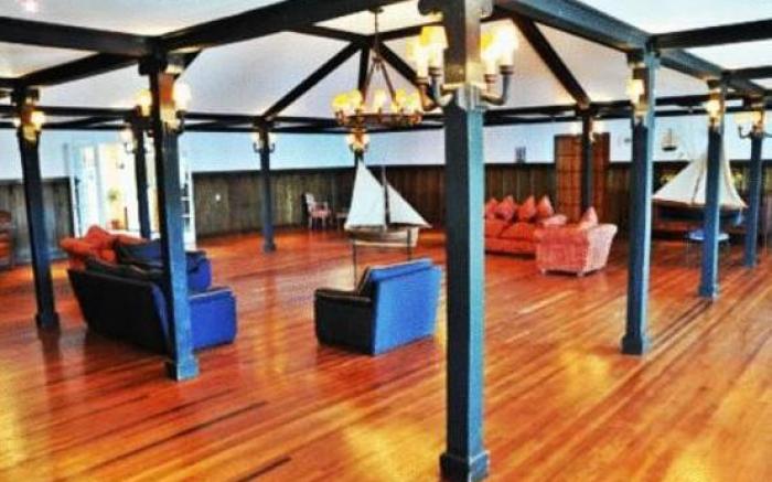 Yachting Hotel Quintero