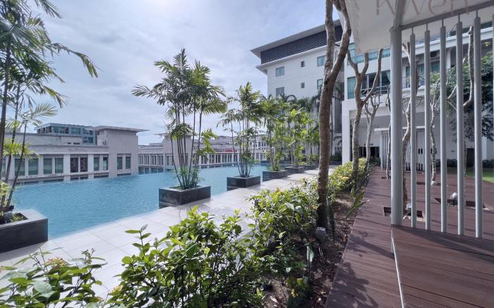 Kwen Loft A- The 1 Imago KK City Centre 3br 10px